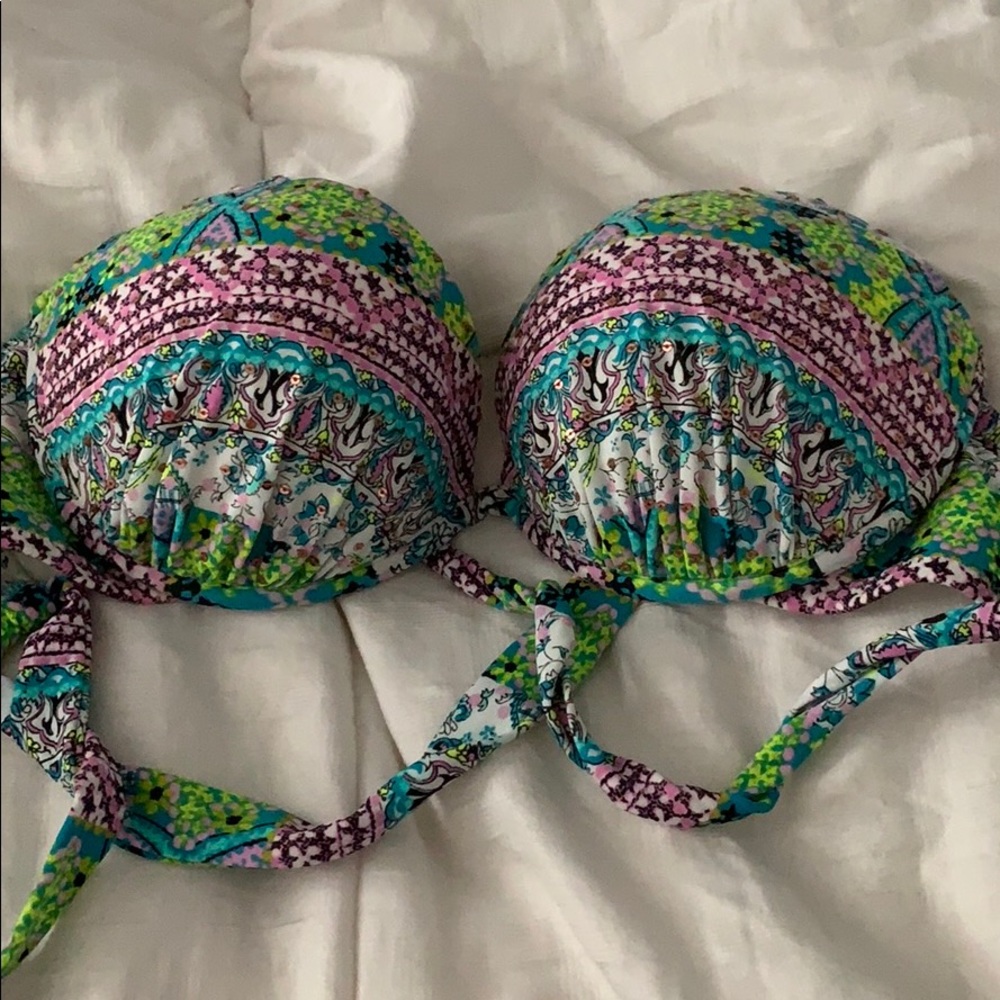 Victoria secret gorgeous push up bathing suit